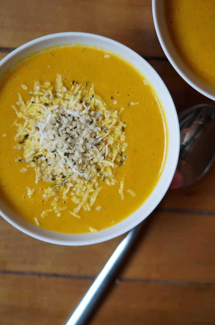 curry pumpkin soup with hemp hearts