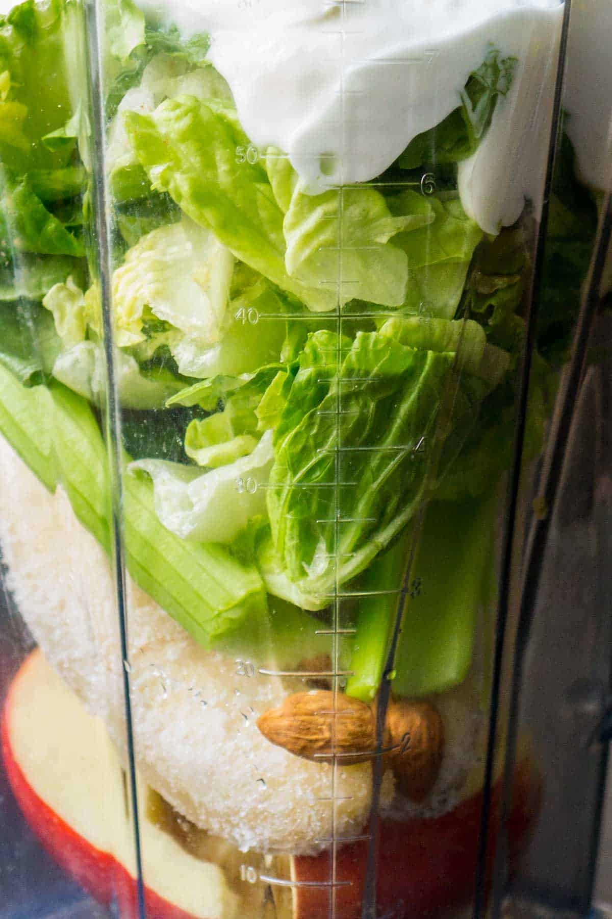 Green Lettuce Smoothie (3 of 17)