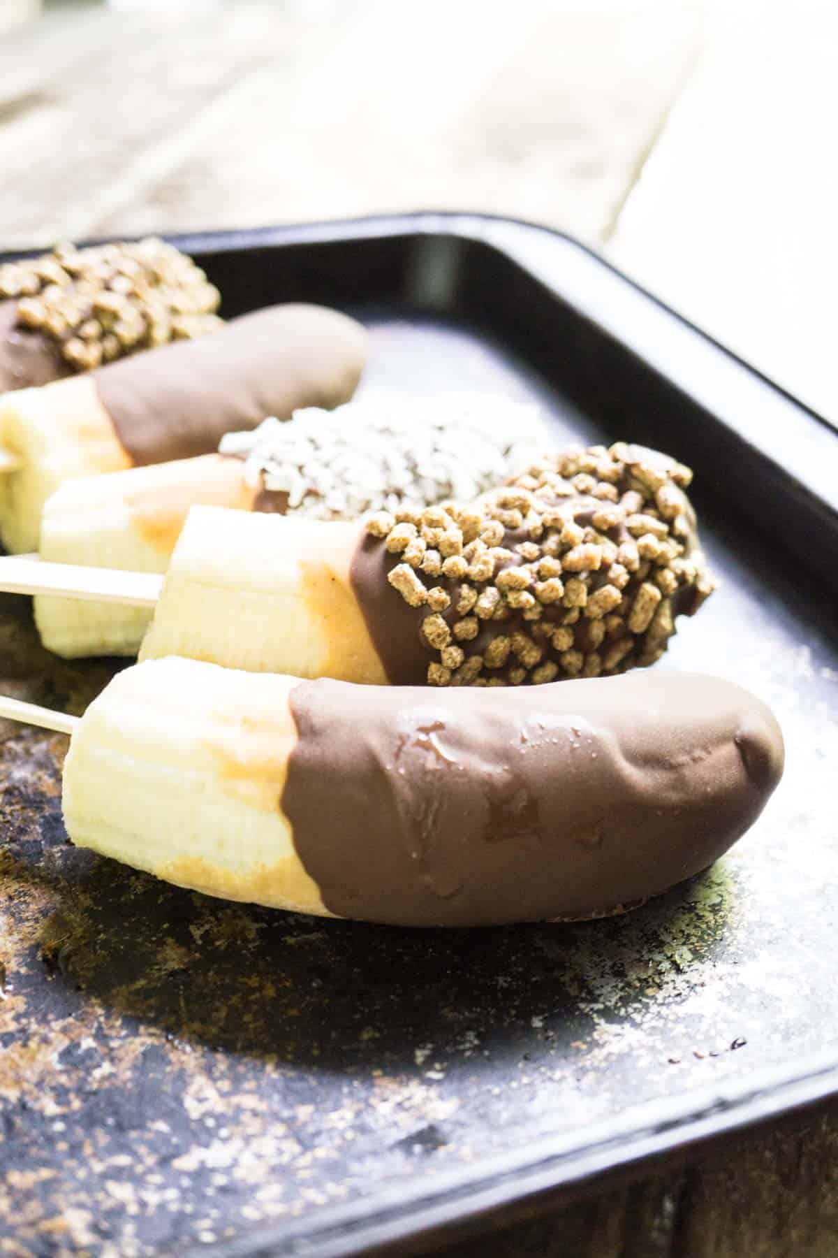 choco banana (chocolate-covered frozen banana) - Smart Nutrition