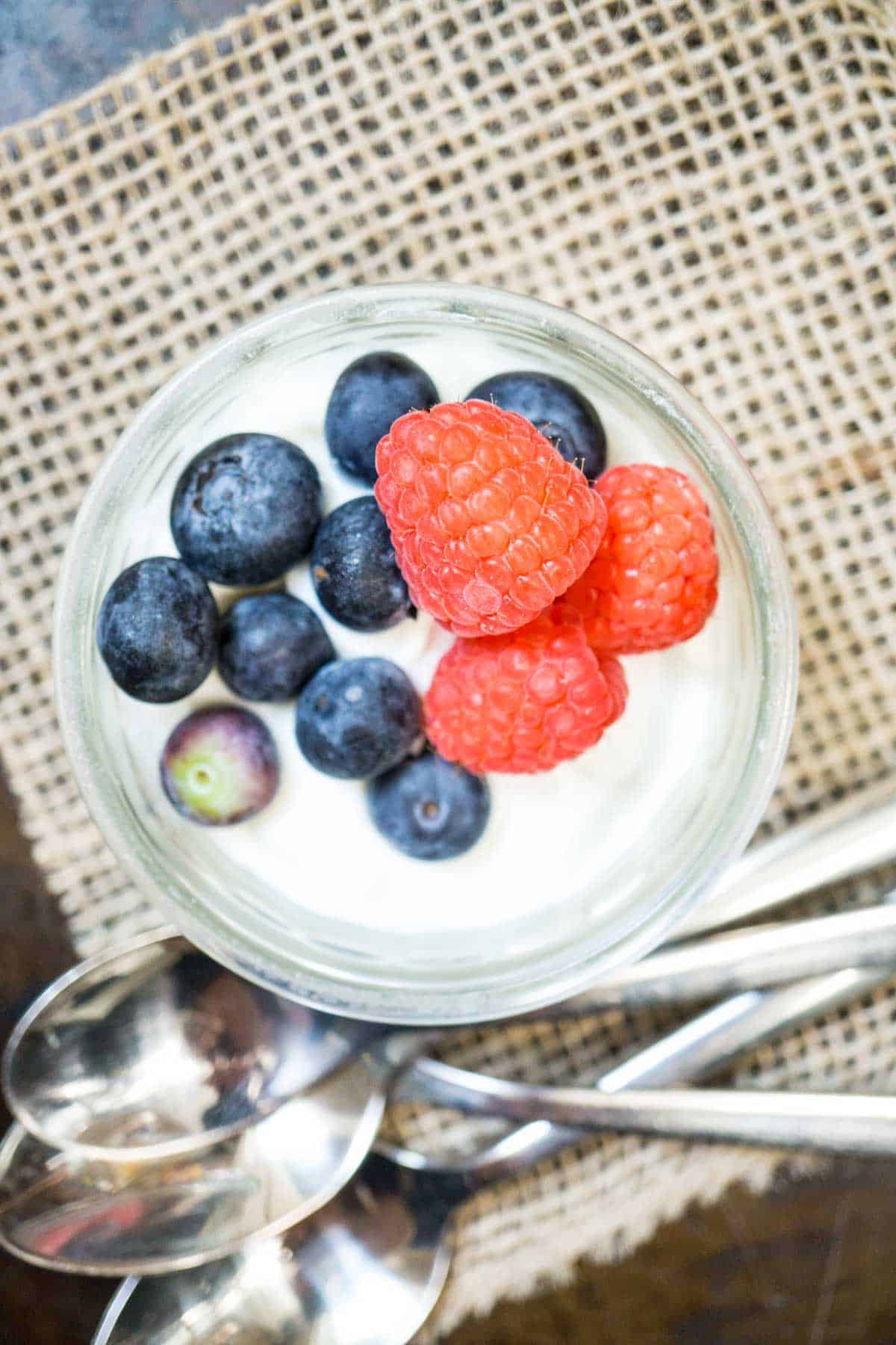 6 Ways to Flavour Plain Yogurt - Smart Nutrition with Jessica Penner, RD