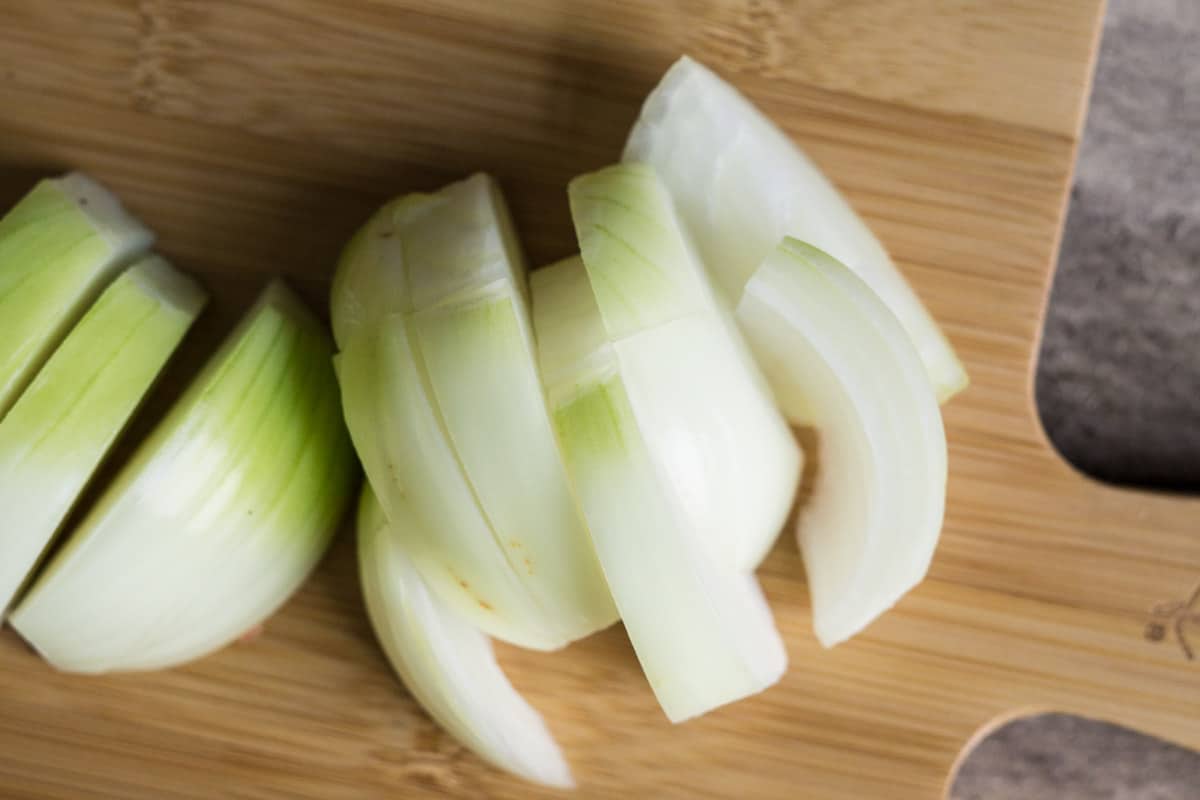 sliced onion