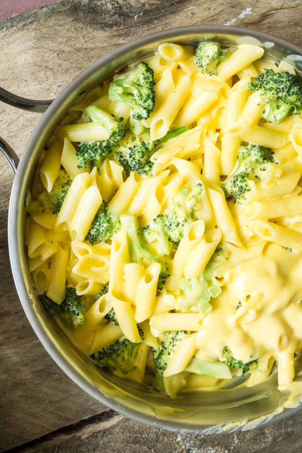 broccoli cheddar mac n cheese