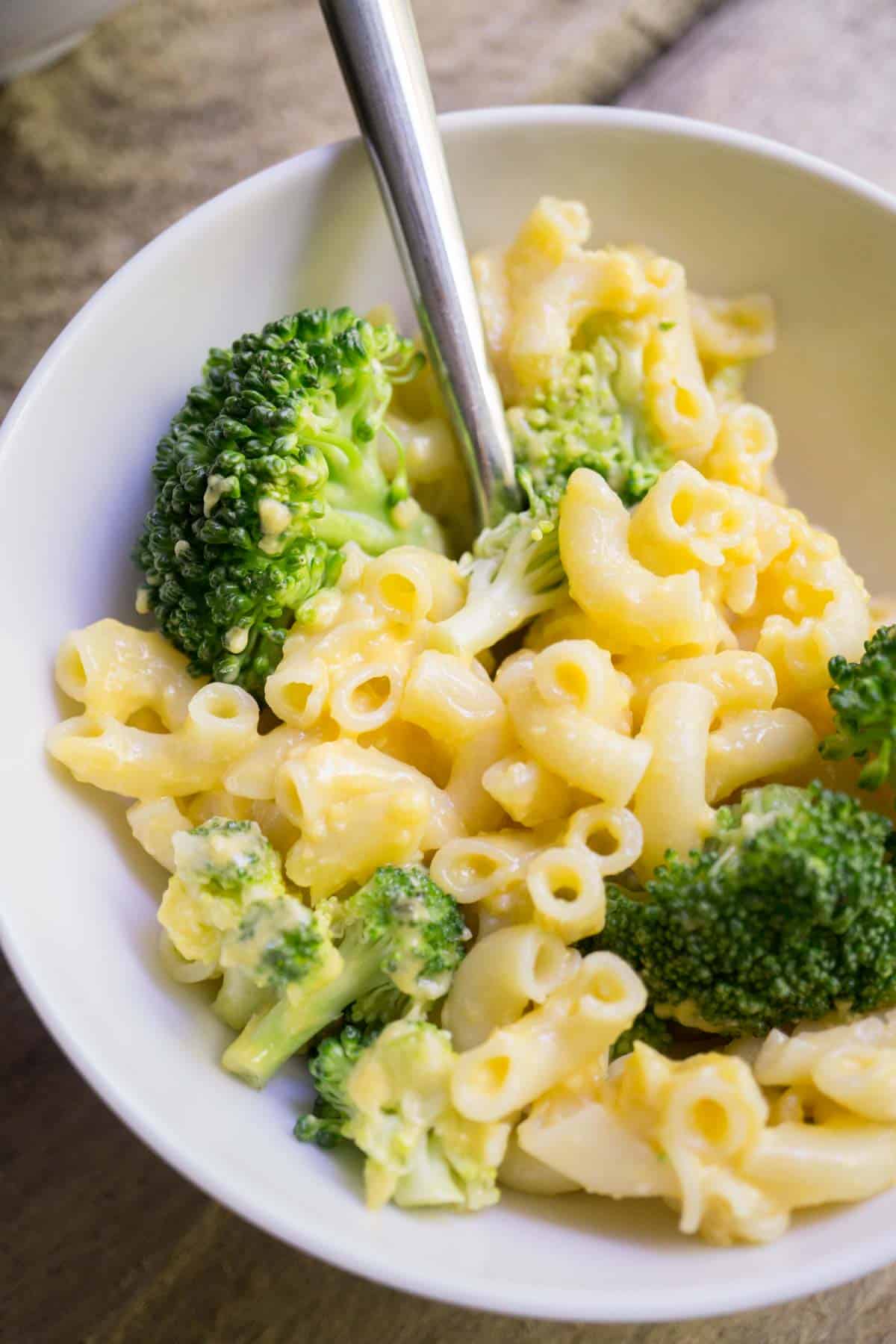 Broccoli Mac n Cheese 