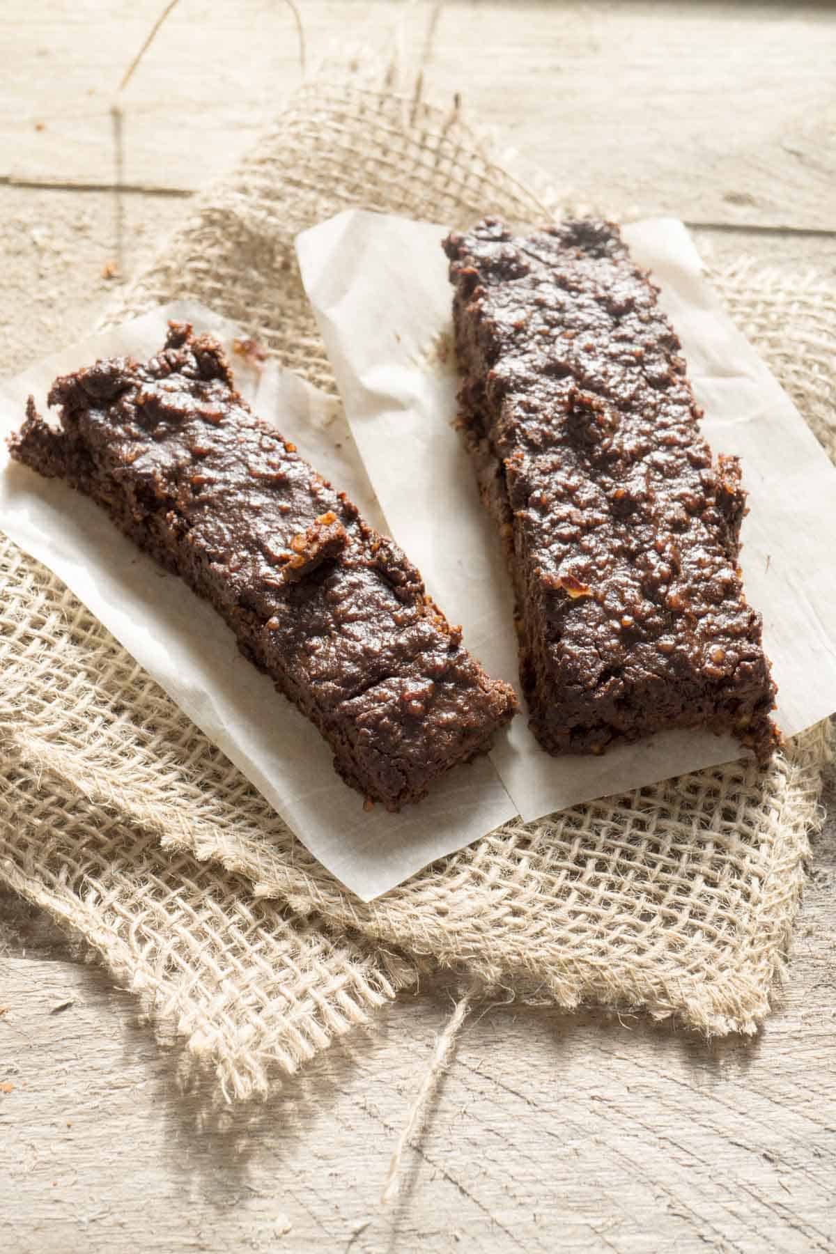 Chocolate Sea Salt RX Bars (copycat recipe) - Smart ...