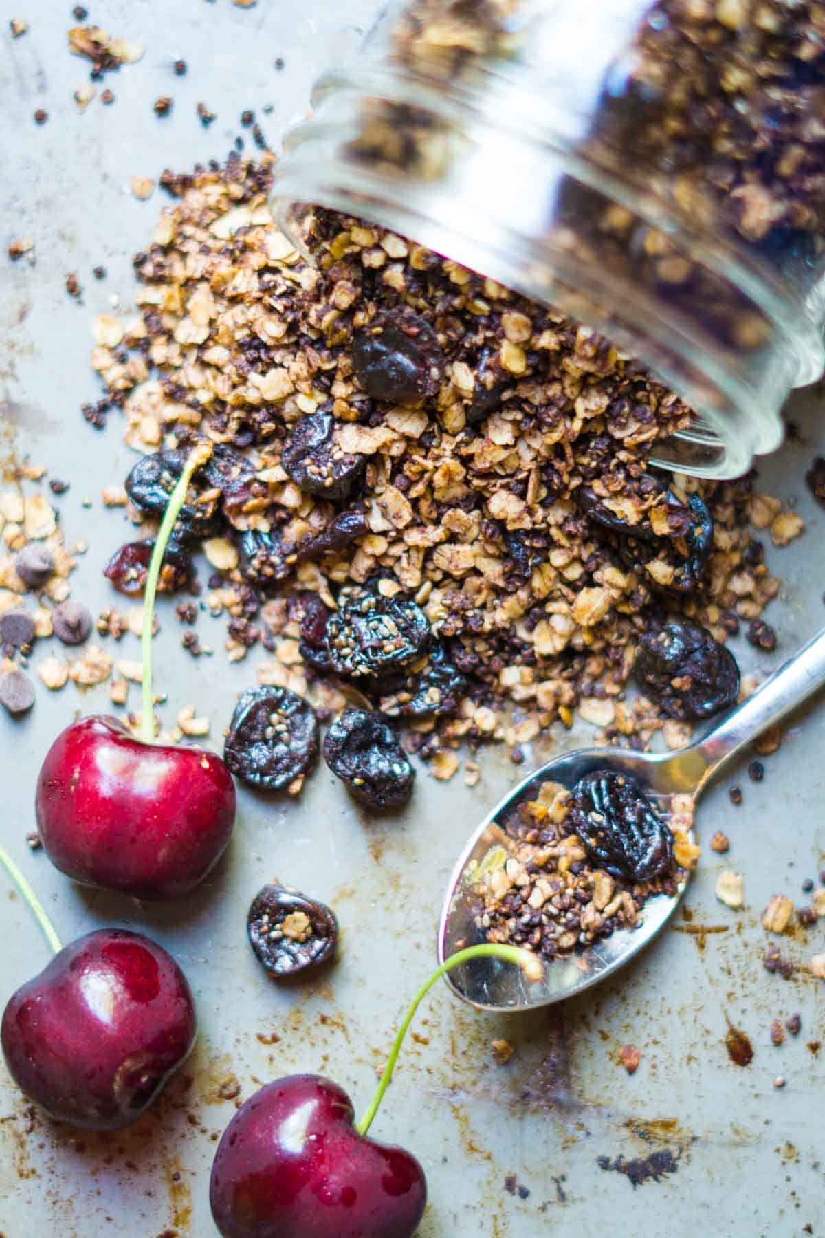 Chocolate Granola with Cherries and Quinoa #breakfast #healthybreakfast #glutenfreerecipes #veganrecipes #lovecrunch #granola