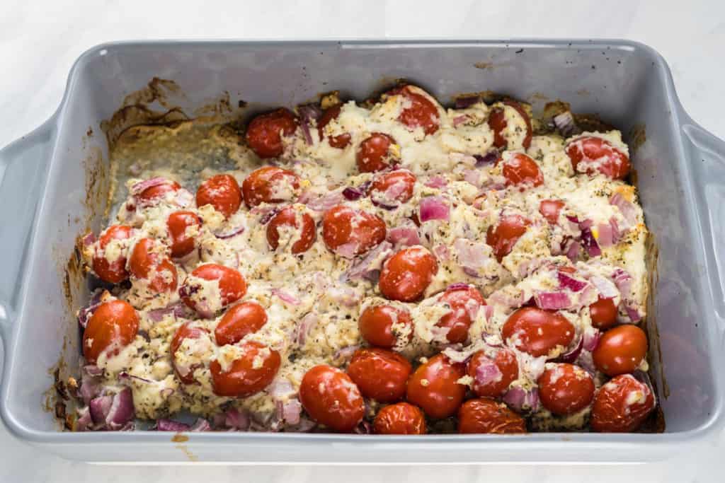 What the sauce for creamy roasted tomato farfalle looks like after baking.